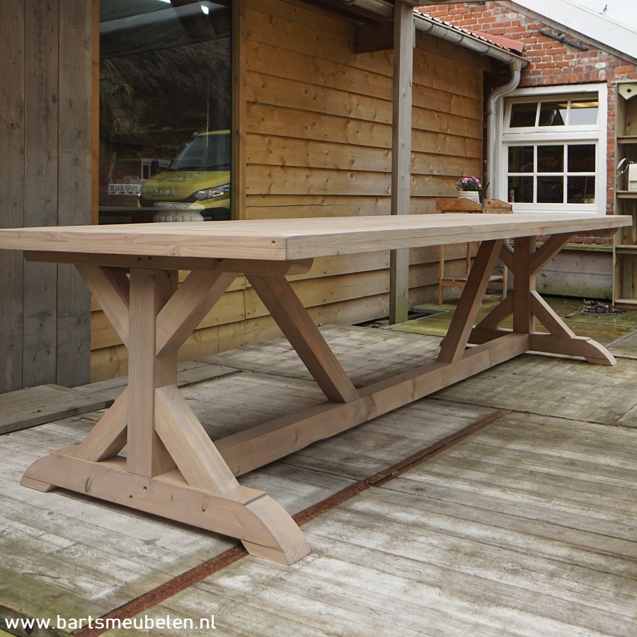 douglas-tuintafel-megan.1