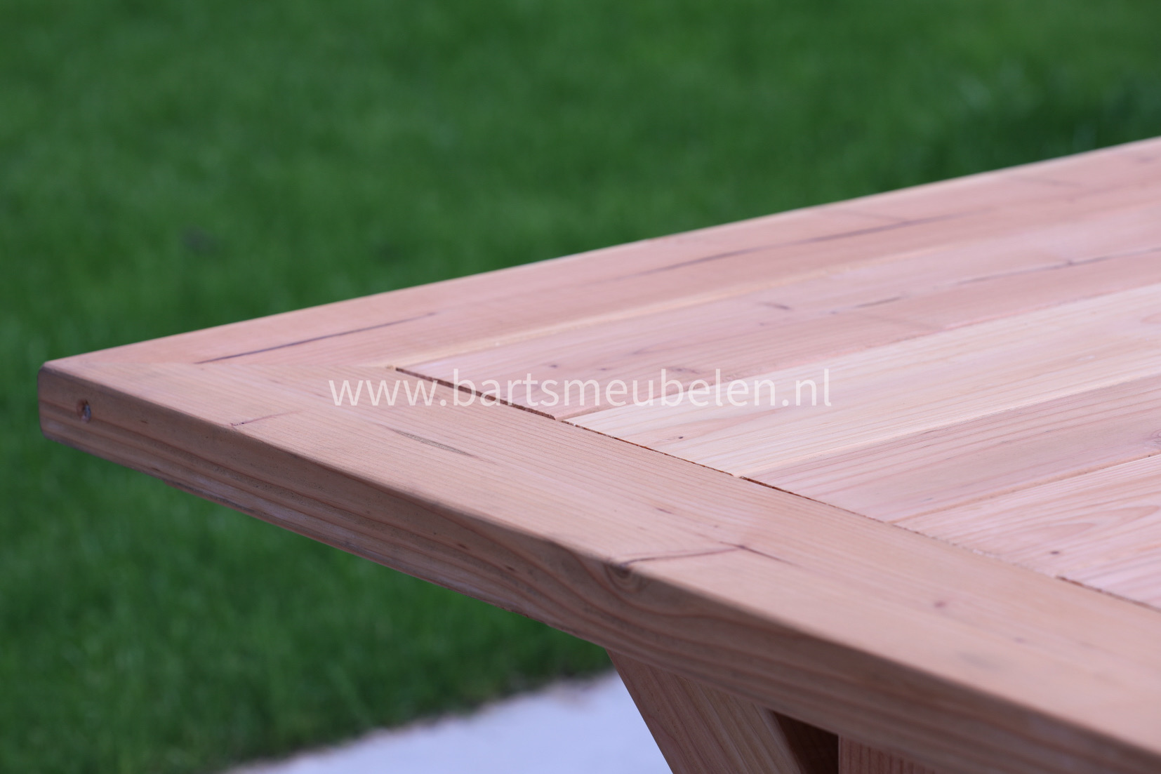douglas-tuintafel-megan.3